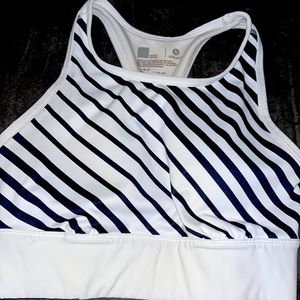 Xersion sport bra